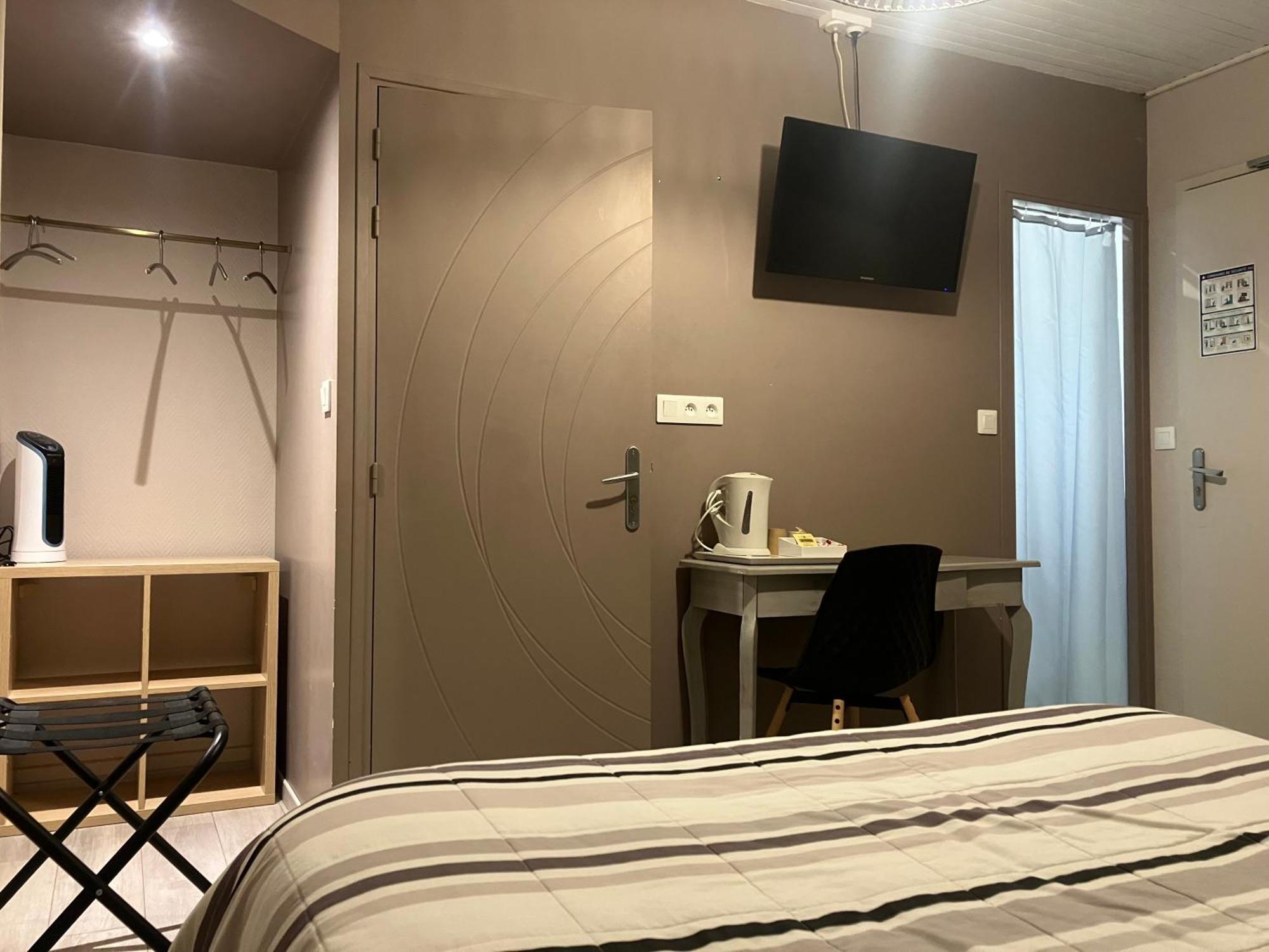 Hotel Du Nord Chambres Familiales Fontaines  Dış mekan fotoğraf