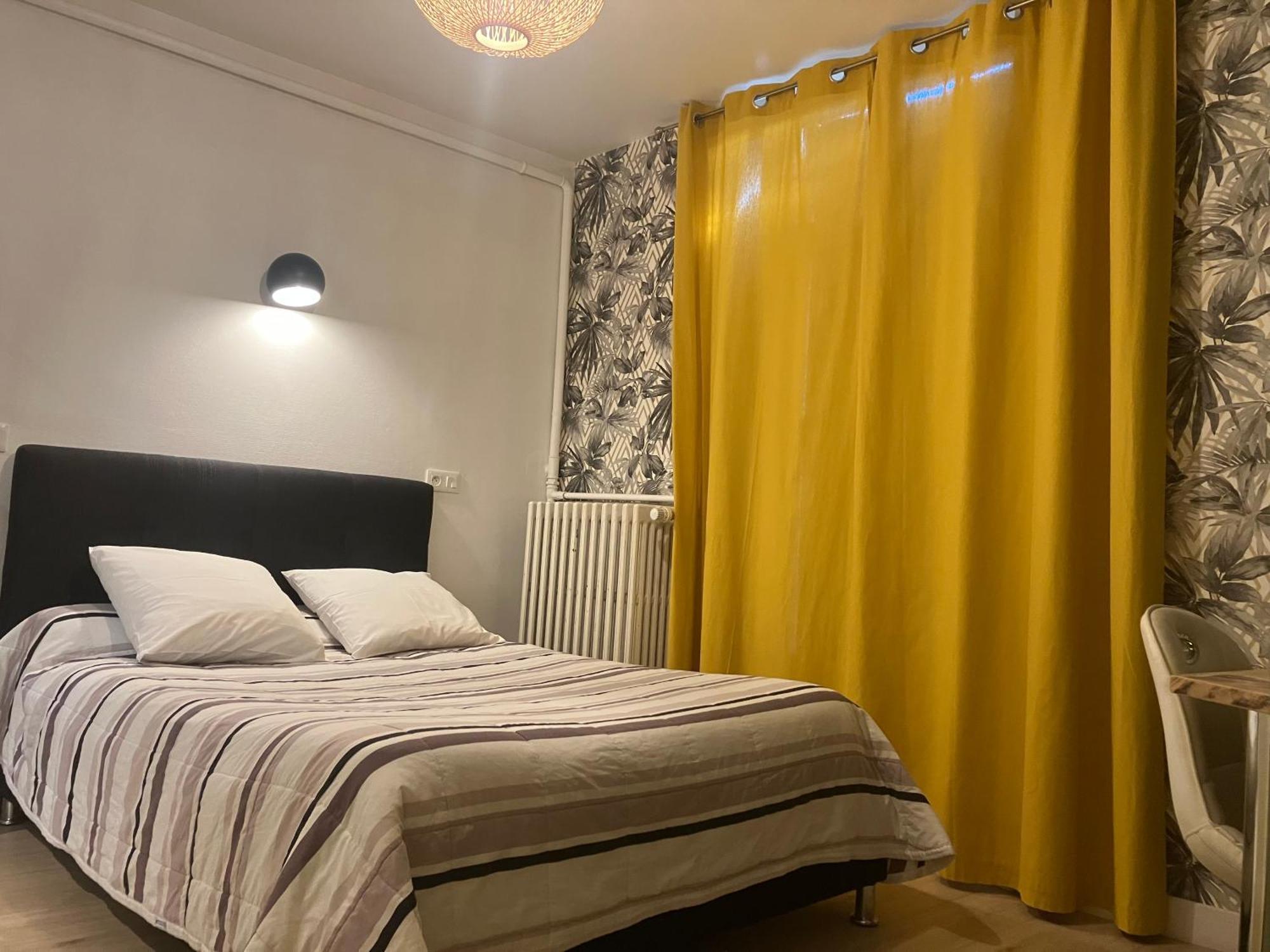Hotel Du Nord Chambres Familiales Fontaines  Dış mekan fotoğraf